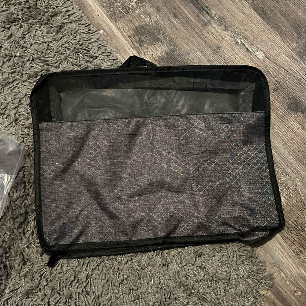 Thirty one. Pair of Medium pack & zip cubes.  Charcoal crosshatch
